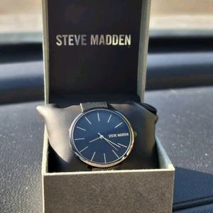 New in box mens STEVE MADDEN WATCH